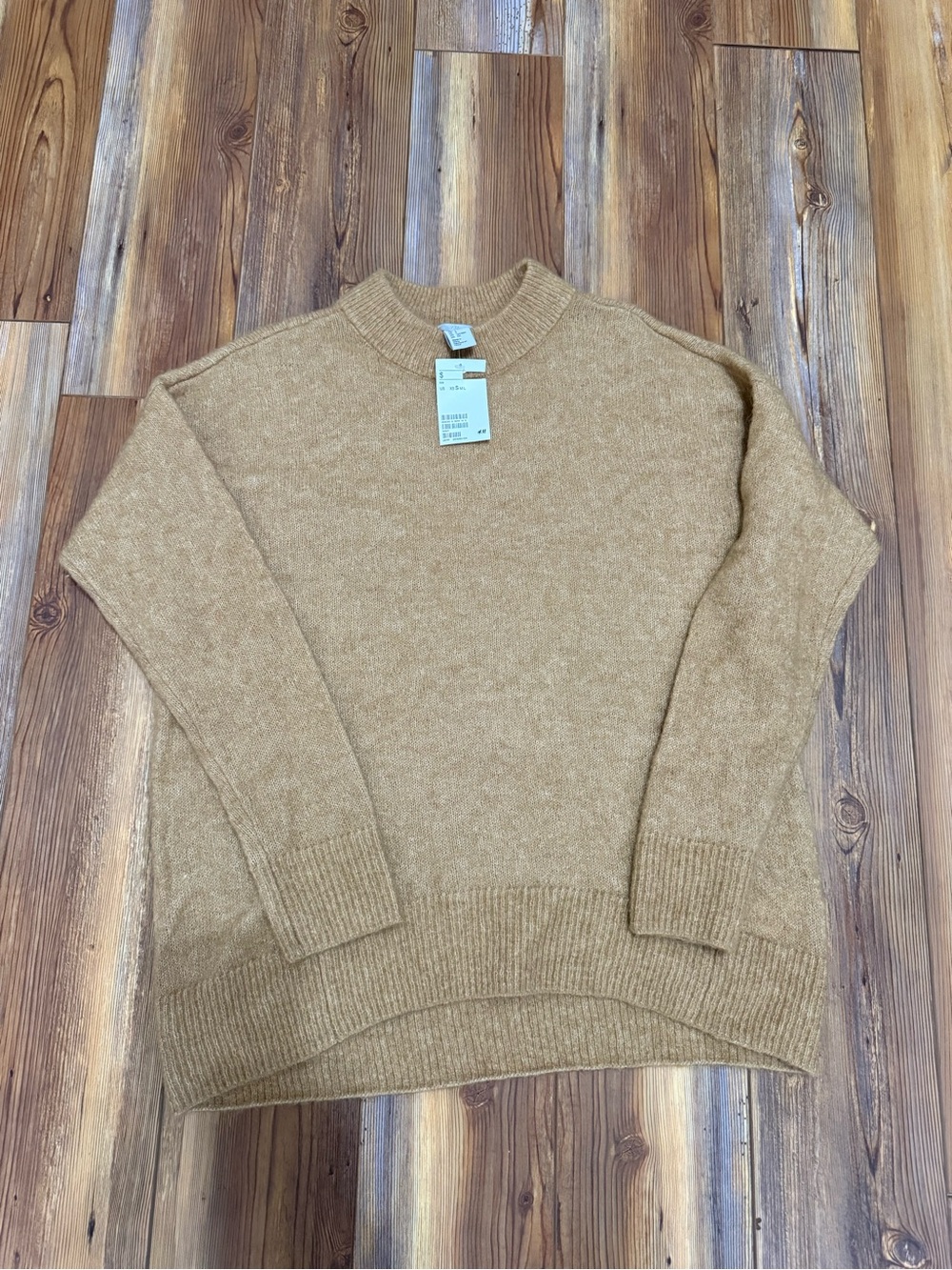 H&M Women's Camel/Tan Crewneck Sweater